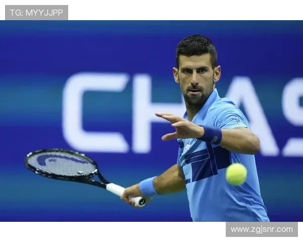 德约科维奇状态火热强势击败对手成功晋级网球男单第三轮再展冠军风采 德约科维奇状态火热强势击败对手成功晋级网球男单第三轮再展冠军风采